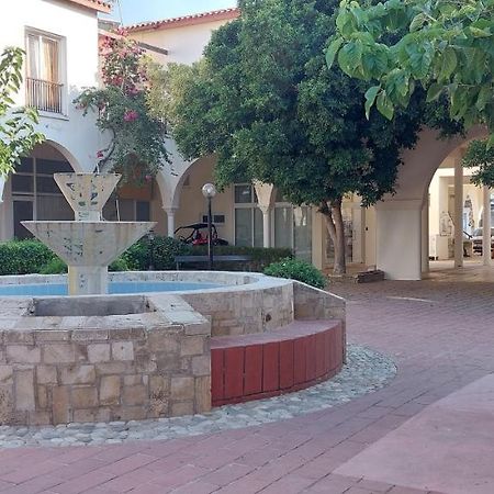 Eleantre Holiday Apartments Pafos Exterior foto