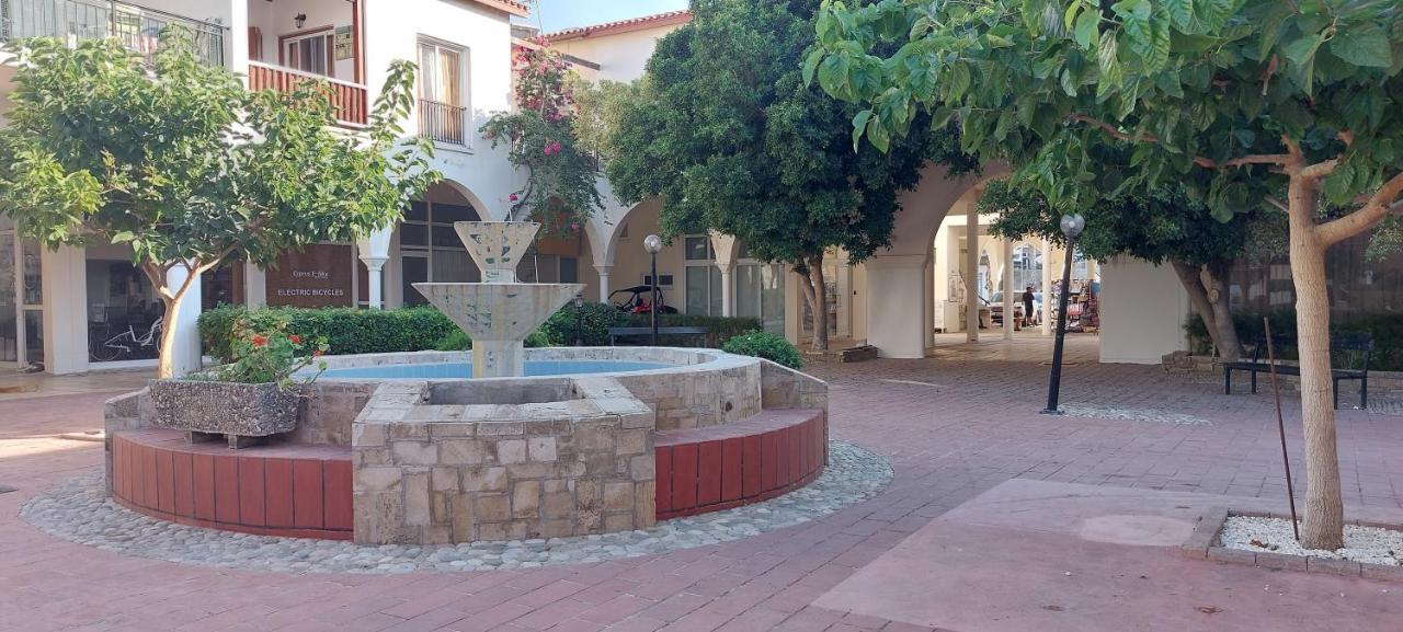 Eleantre Holiday Apartments Pafos Exterior foto